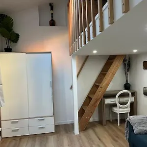 : Charmant 2 Pieces Au Calme Apartment